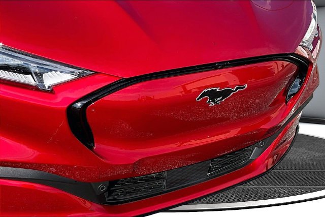 Used 2021 Ford Mustang Mach-E Premium AWD/4WD image 33