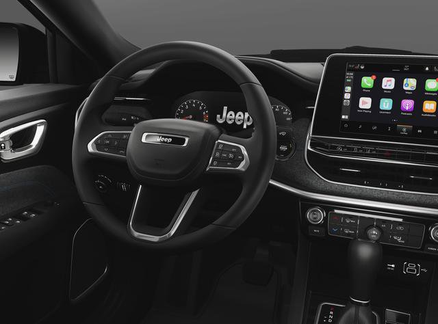 New 2026 Jeep Compass Latitude image 9