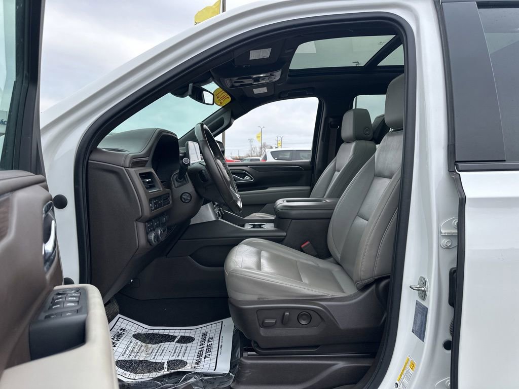 Used 2021 Chevrolet Tahoe Z71 w/ Z71 Off-Road Package AWD/4WD image 7