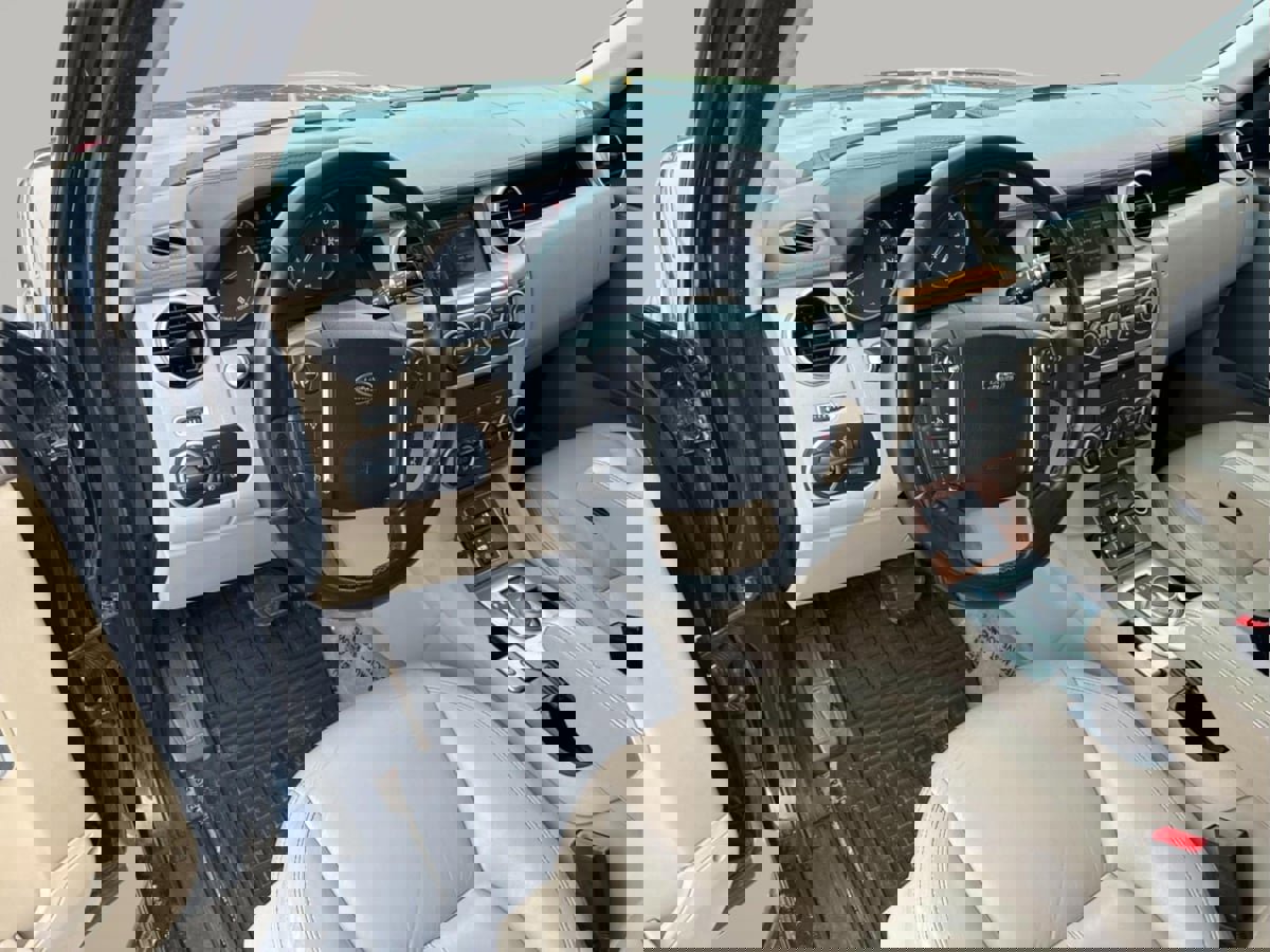 Used 2016 Land Rover LR4 HSE LUX image 10