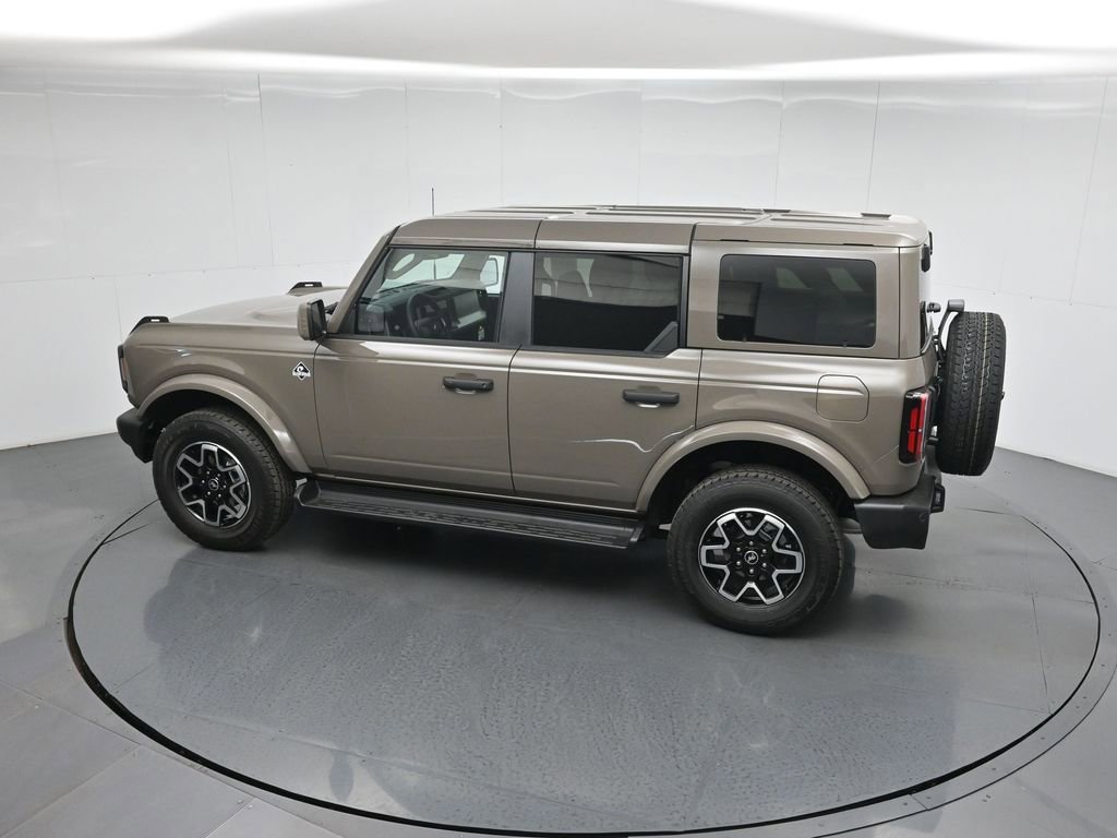 New 2026 Ford Bronco Outer Banks image 38