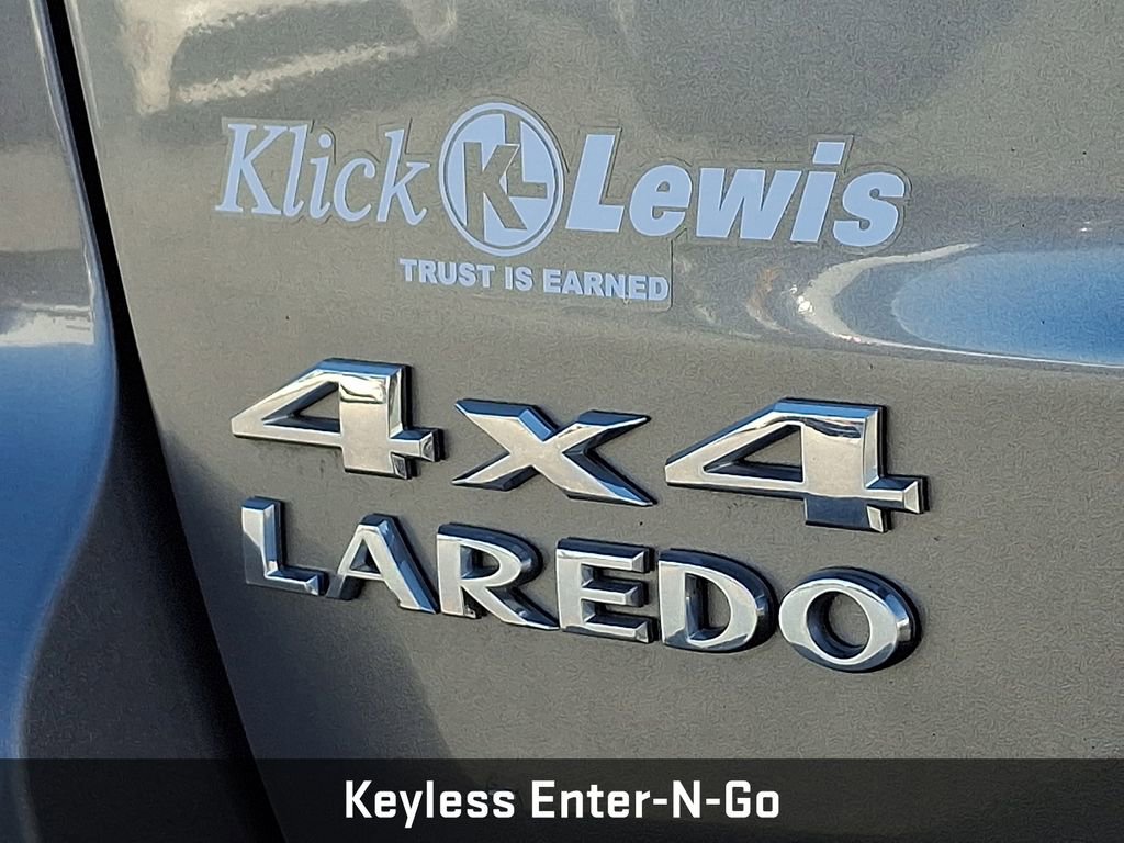 Used 2013 Jeep Grand Cherokee Laredo w/ Laredo E Group image 22