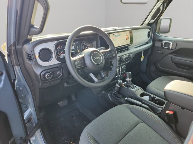 New 2025 Jeep Gladiator Sport image 25