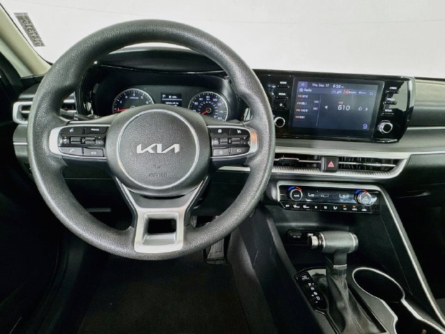 Used 2022 Kia K5 LXS FWD image 10