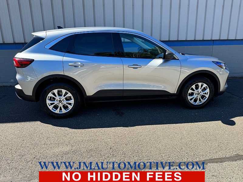 Used 2024 Ford Escape Active AWD/4WD image 6