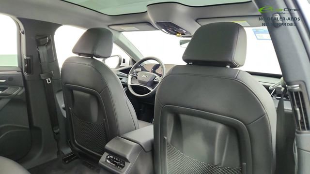 Used 2025 Audi A6 e-tron Premium Plus w/ Premium Plus RWD image 26