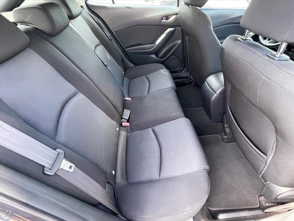 Used 2016 MAZDA MAZDA3 i Sport image 24