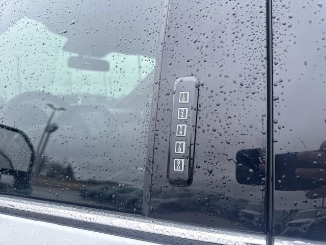 Used 2022 Ford F450 King Ranch w/ Chrome Package image 24