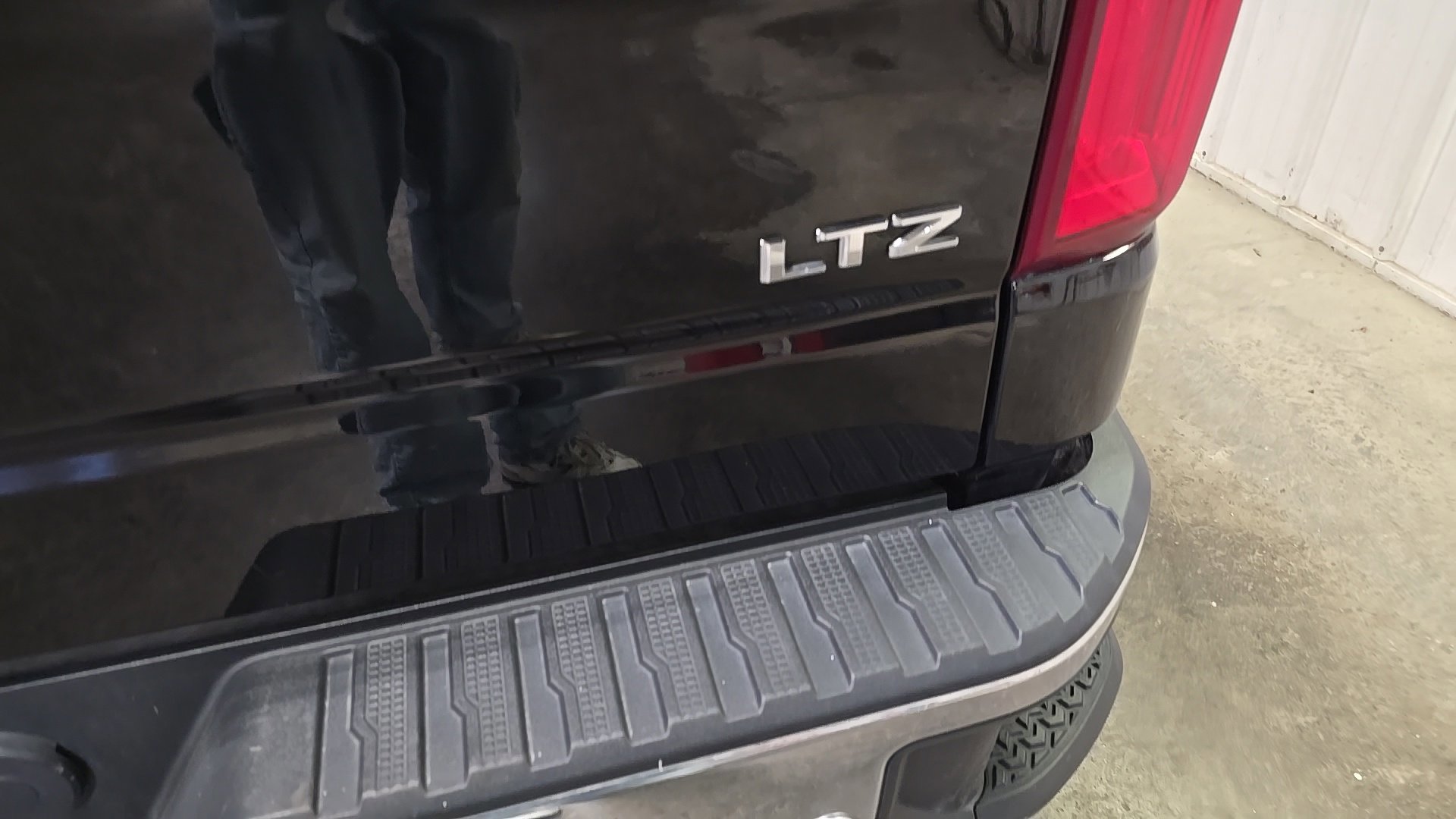 Used 2020 Chevrolet Silverado 1500 LTZ w/ LTZ Premium Package image 10