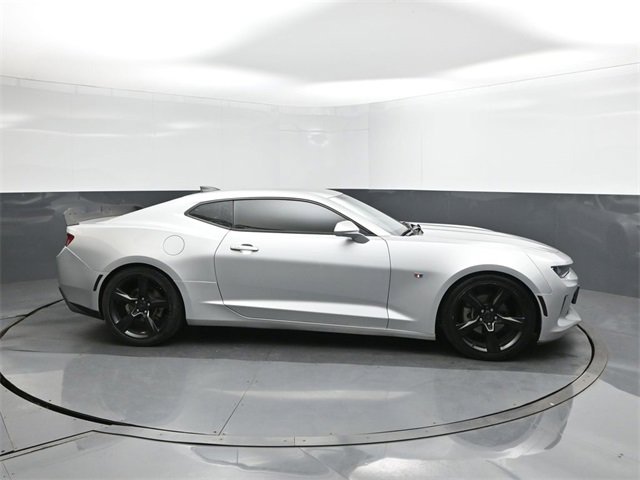 Used 2018 Chevrolet Camaro LT w/ Technology Package image 25