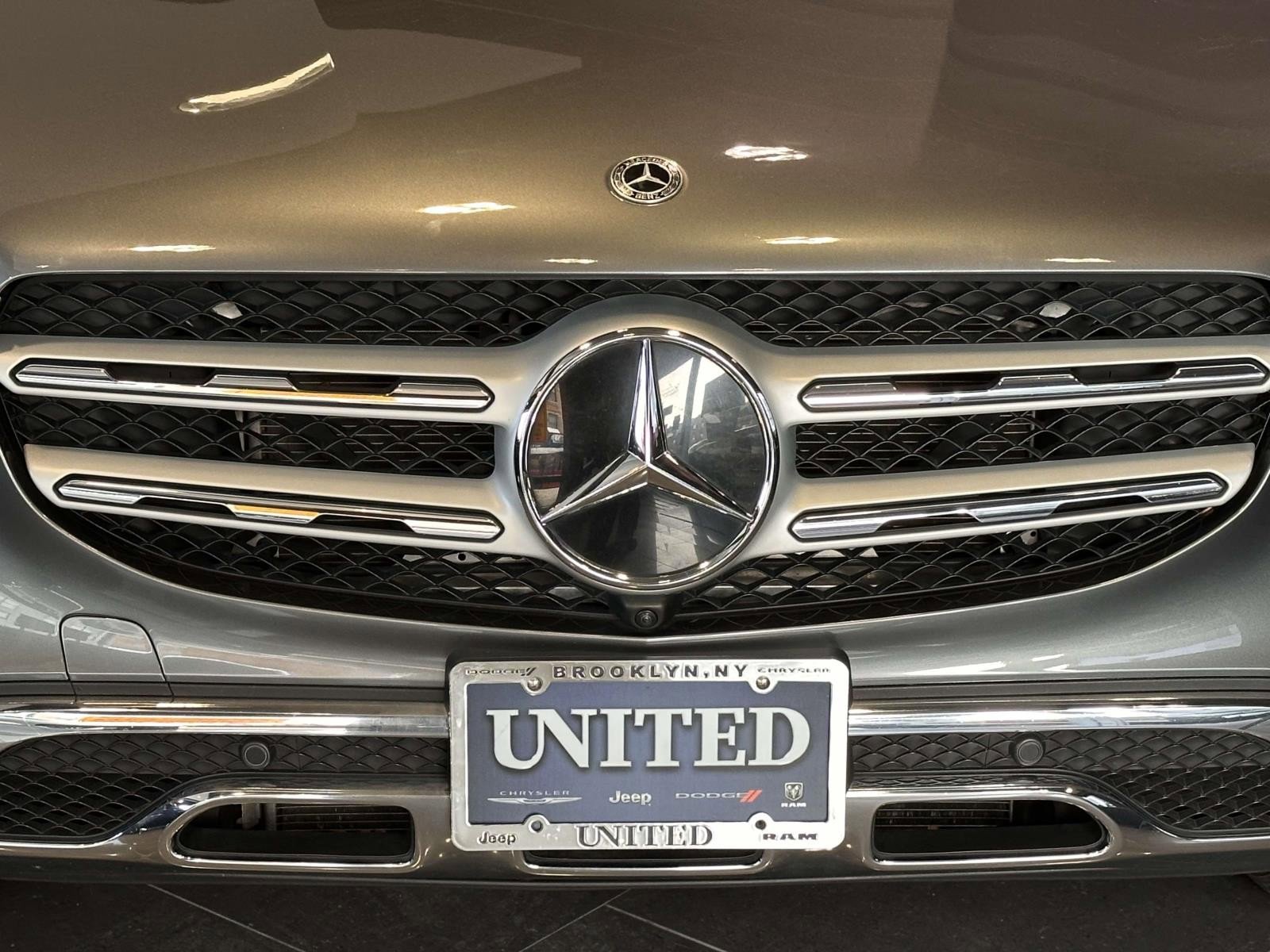 Used 2022 Mercedes-Benz GLC 300 4MATIC image 9