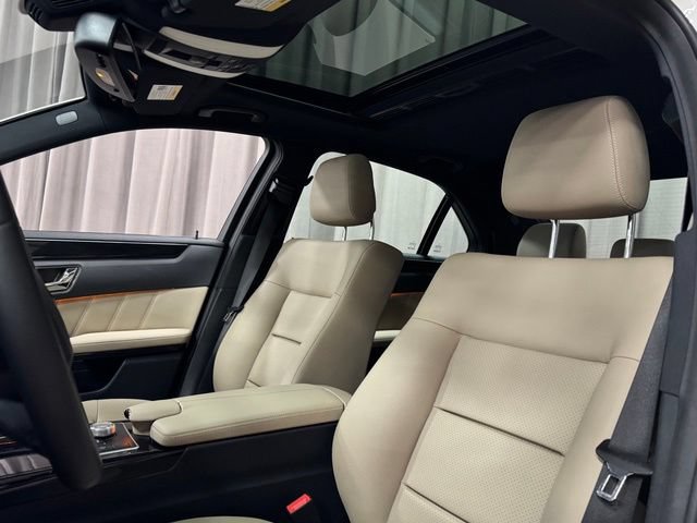 Used 2010 Mercedes-Benz E 350 4MATIC Sedan image 28