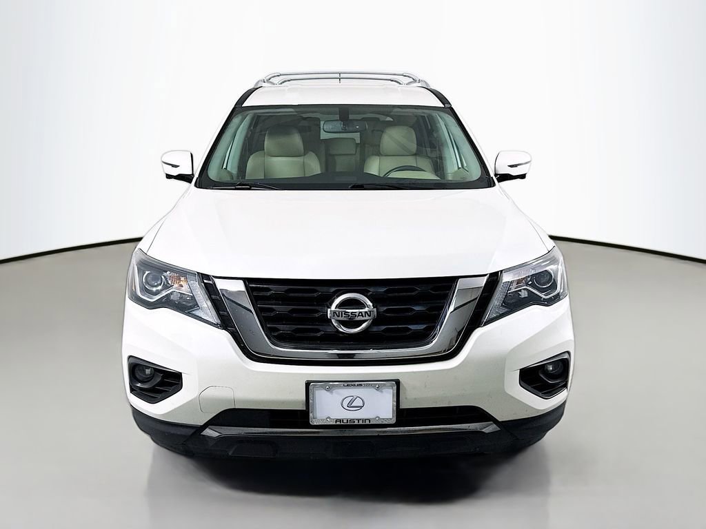 Used 2017 Nissan Pathfinder SL image 2