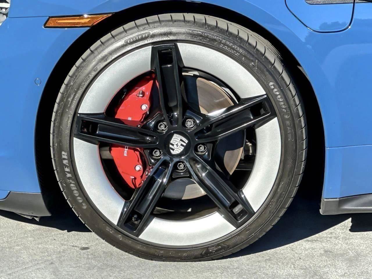 New 2025 Porsche Taycan 4S image 59