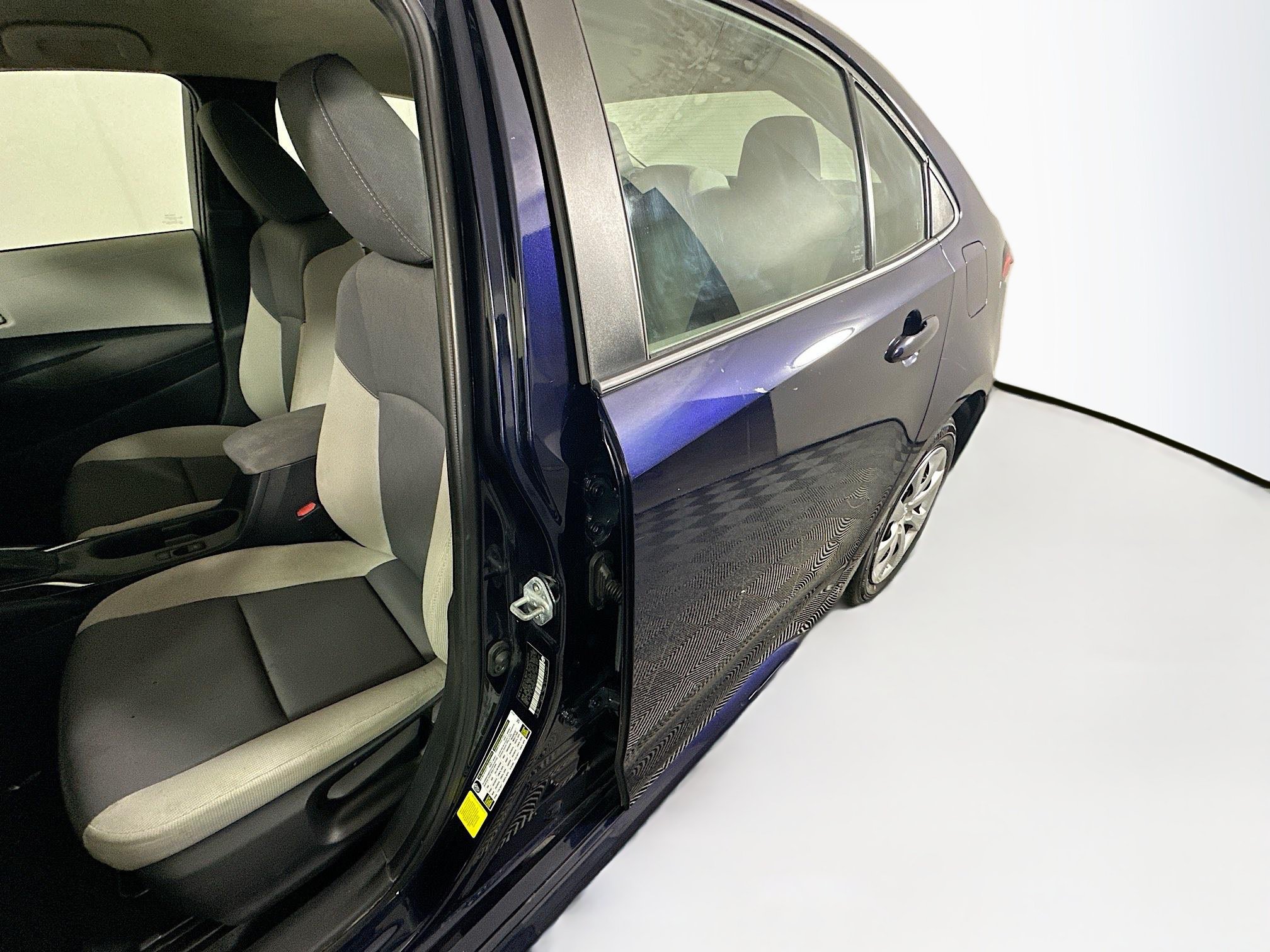 Used 2024 Toyota Corolla LE FWD image 12
