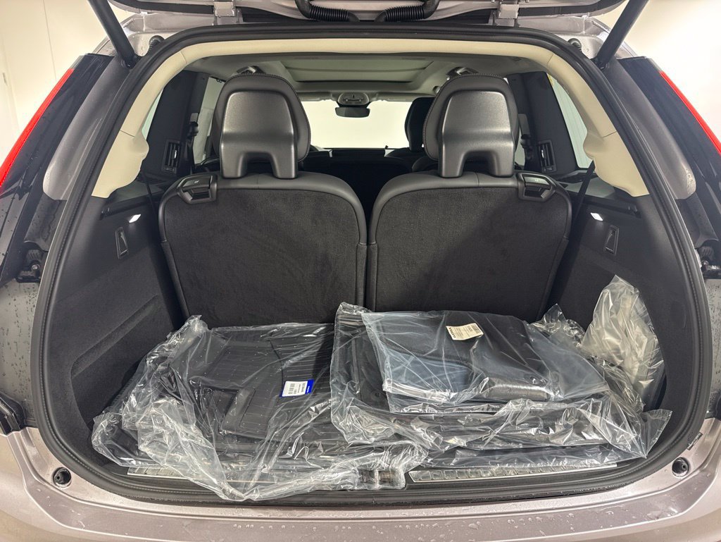 New 2026 Volvo XC90 B6 Ultra w/ Protection Package AWD/4WD image 27