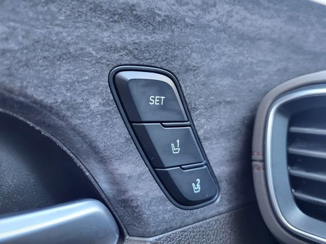 Used 2020 Hyundai Santa Fe Limited image 15