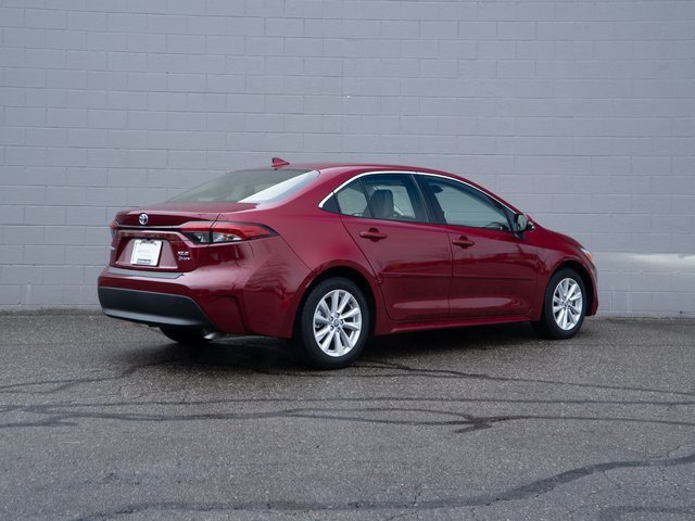 Used 2025 Toyota Corolla XLE image 7