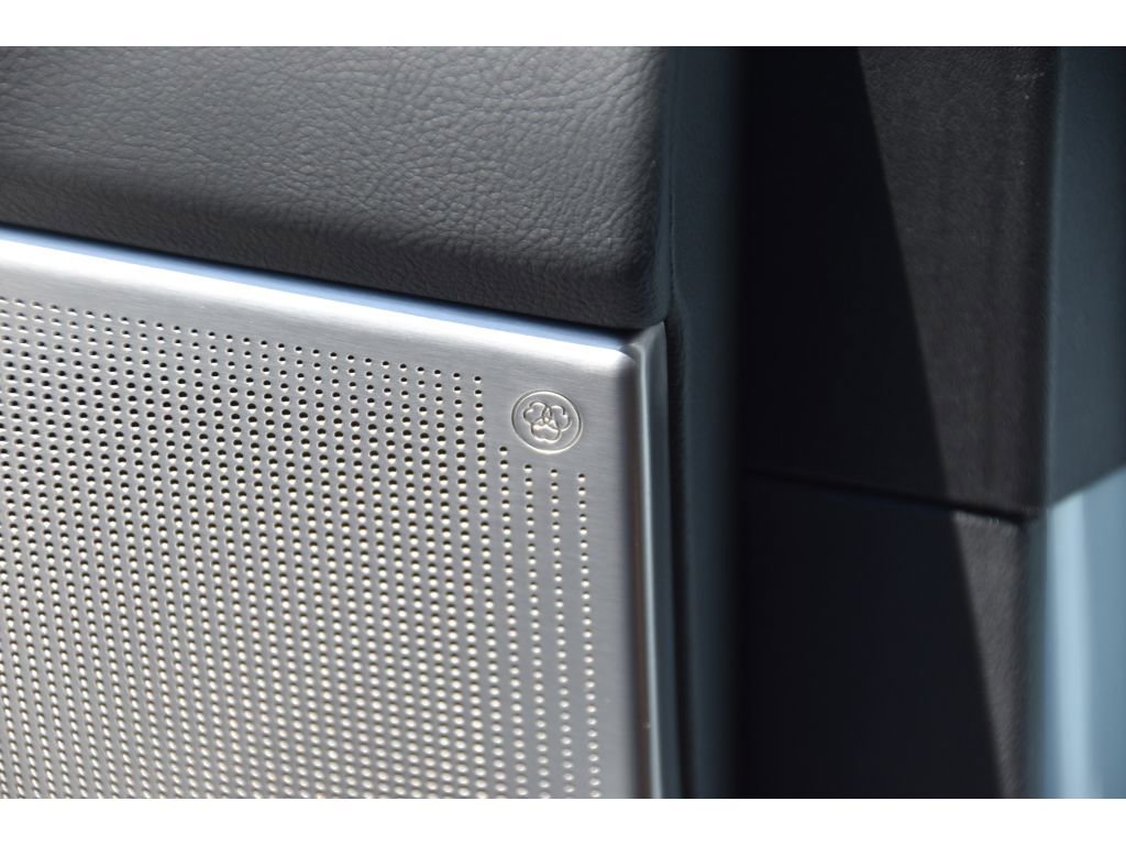 New 2026 Cadillac Vistiq Sport w/ LPO, Floor Liner Package image 18