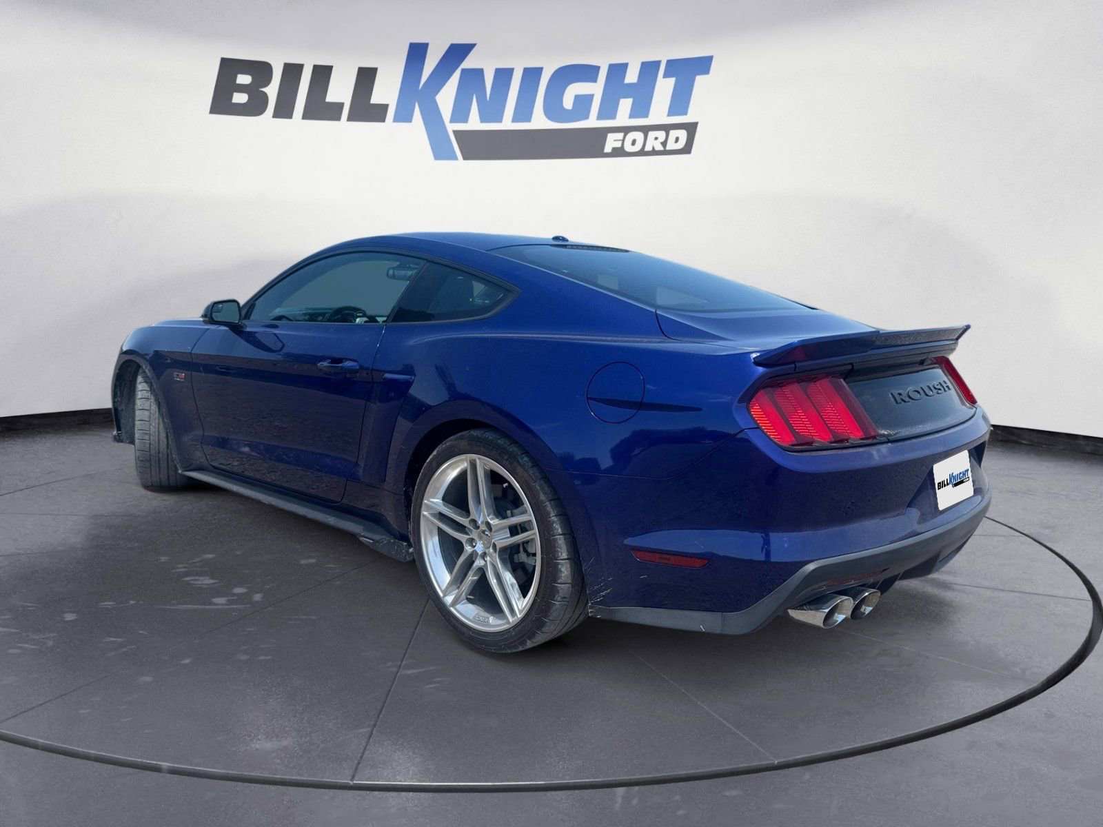 Used 2016 Ford Mustang GT Premium RWD image 3