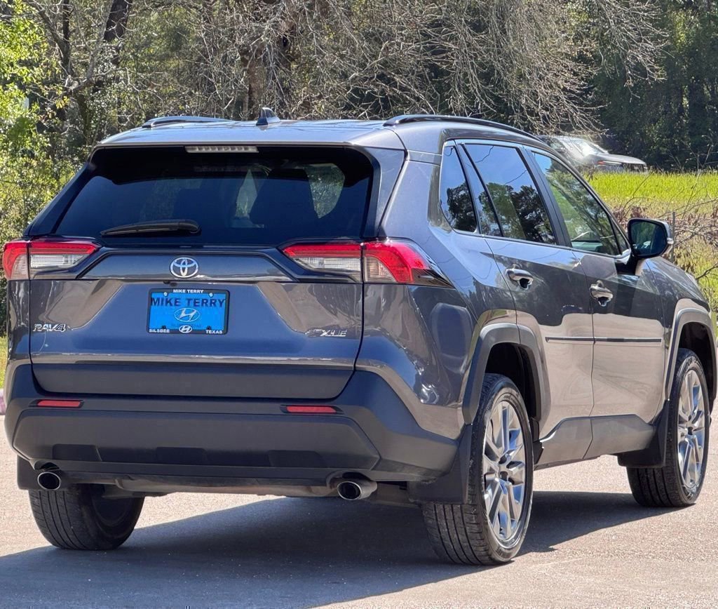Used 2024 Toyota RAV4 XLE Premium image 12