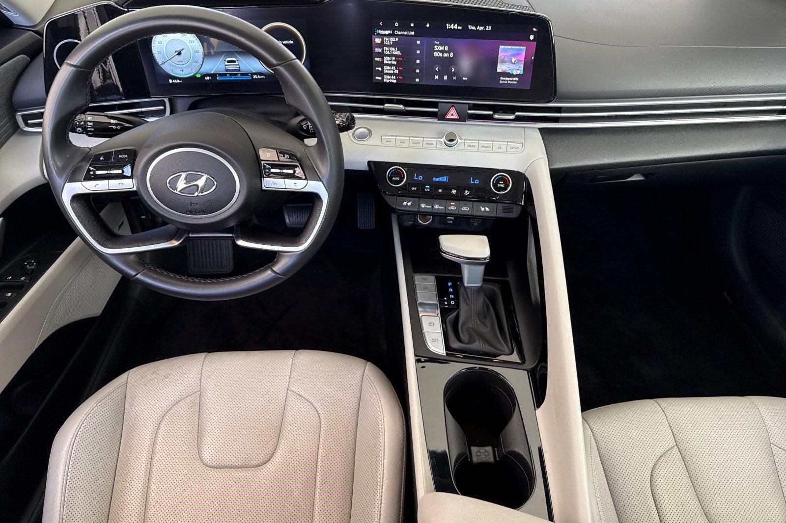 Used 2023 Hyundai Elantra Limited w/ Cargo Package FWD image 27