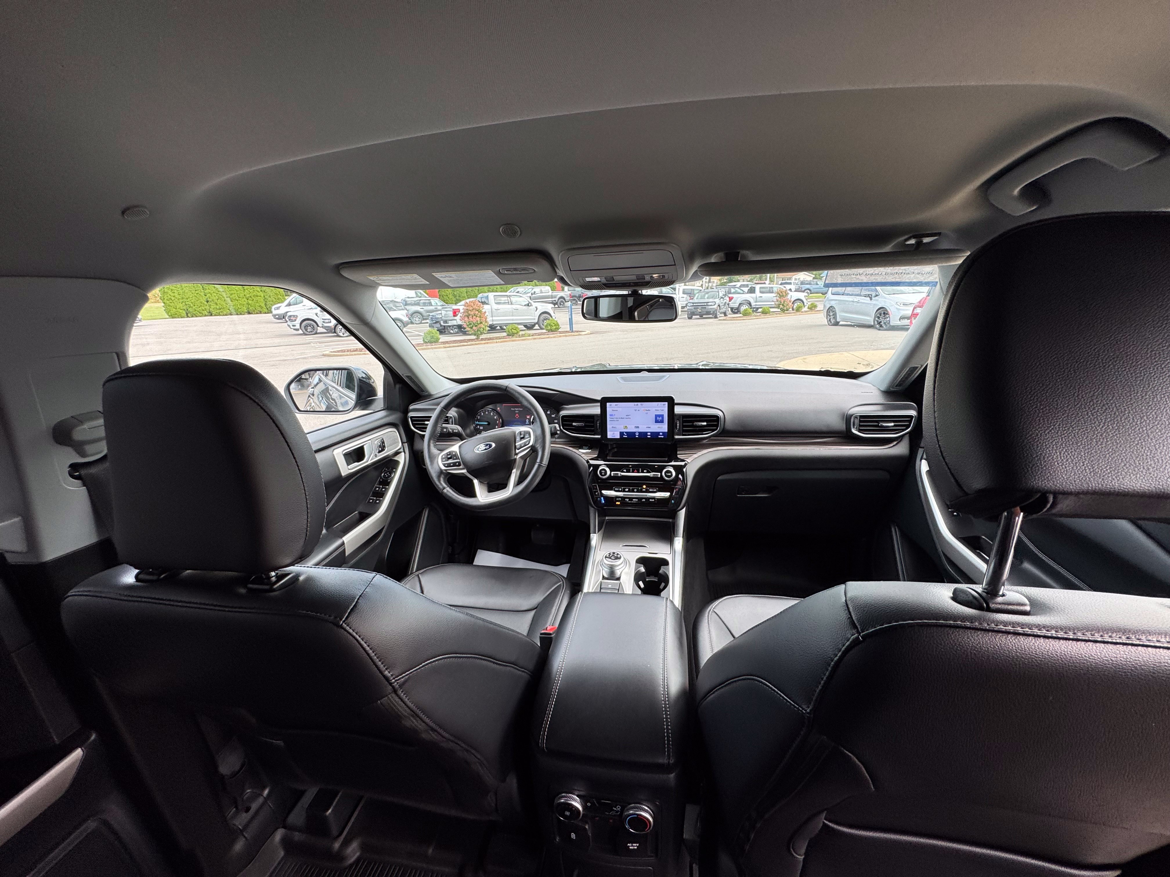 Certified 2023 Ford Explorer Limited w/ Hybrid Equipment Group 310A AWD/4WD image 20