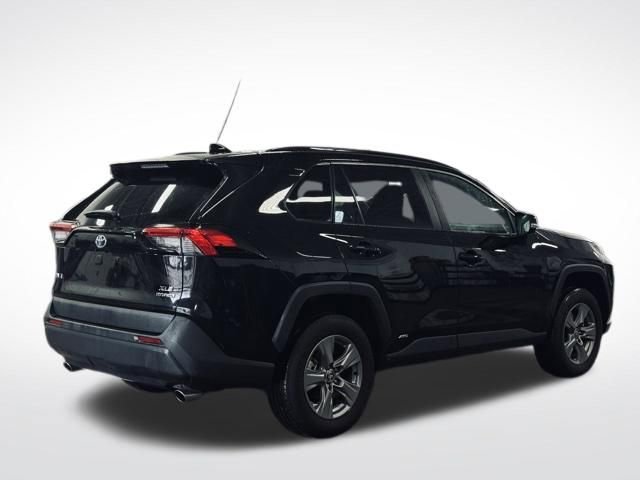 Used 2023 Toyota RAV4 XLE w/ Convenience Package image 6
