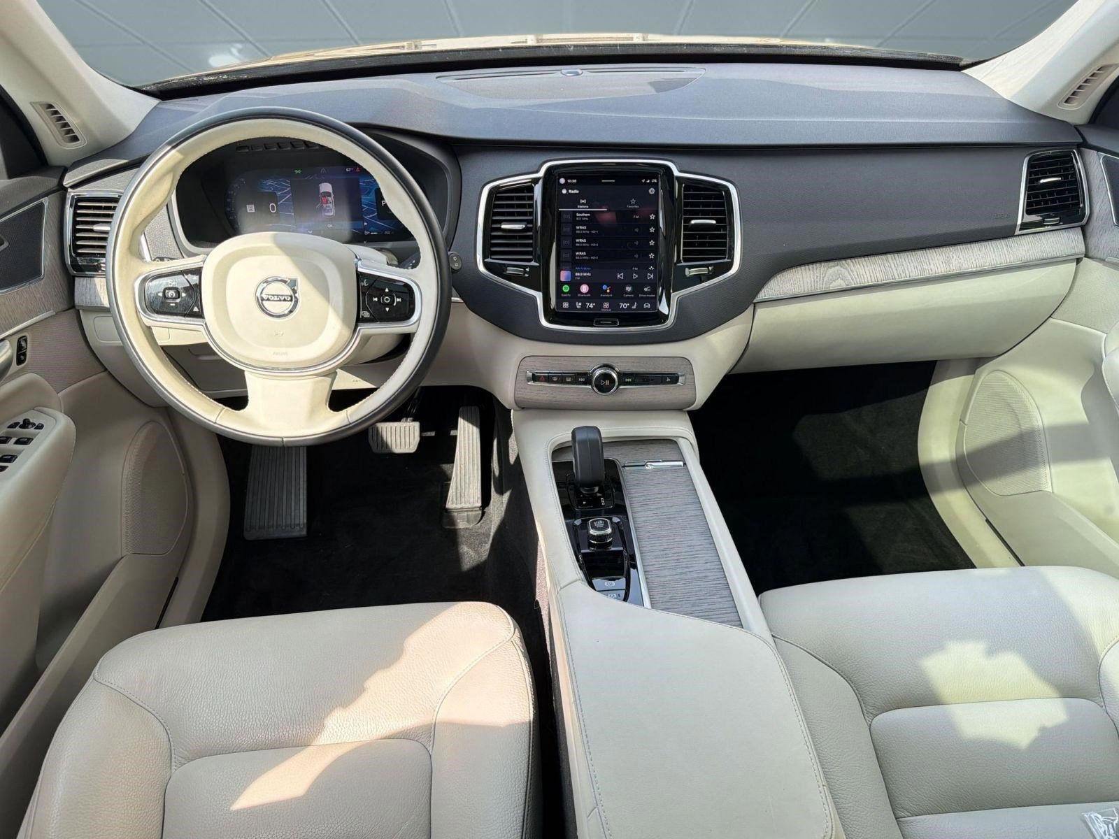 Certified 2024 Volvo XC90 B6 Plus w/ Protection Package Premier image 16