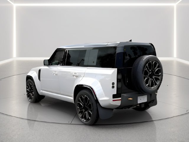 New 2026 Land Rover Defender 110 OCTA AWD/4WD image 18