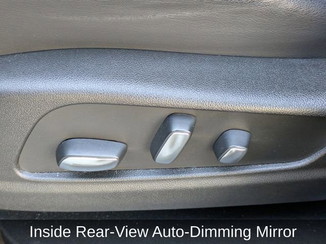 Used 2023 Cadillac XT6 Premium Luxury w/ Technology Package image 27