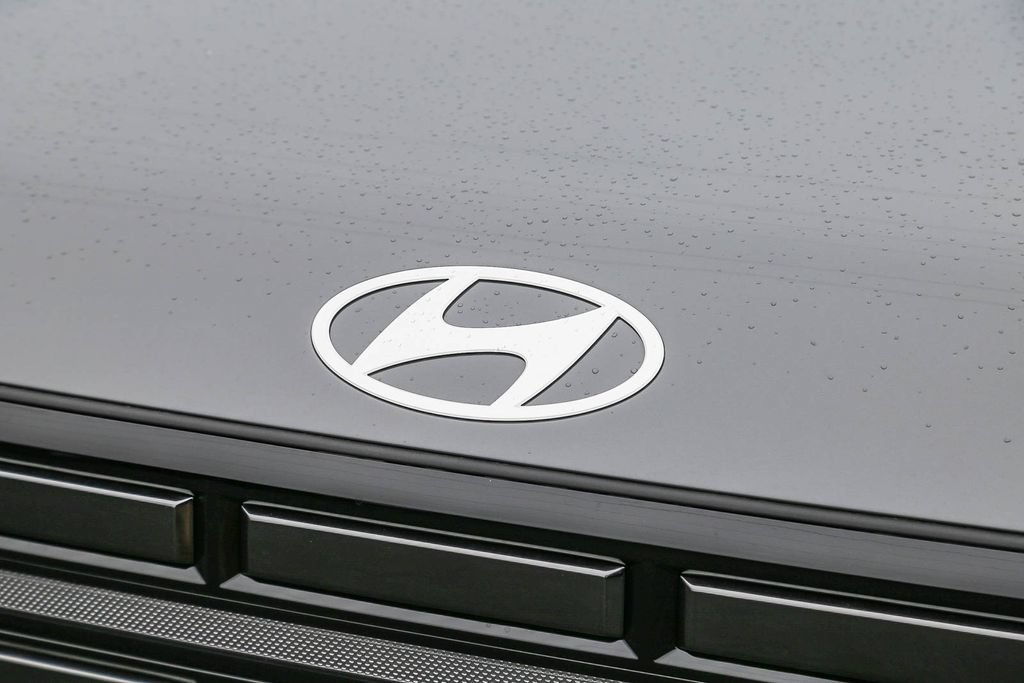 Certified 2026 Hyundai Santa Fe Limited AWD/4WD image 6