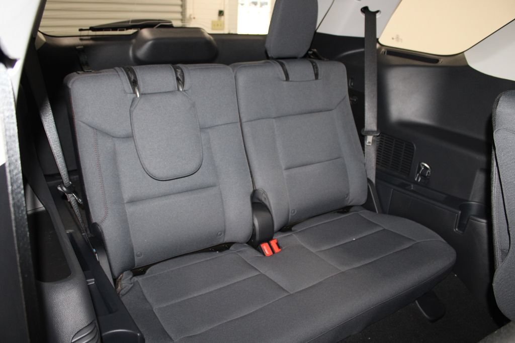 New 2026 Ford Explorer Active RWD image 31