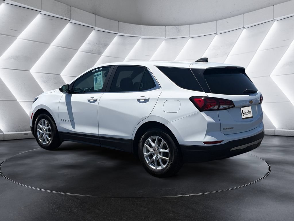 Certified 2024 Chevrolet Equinox LT FWD image 3