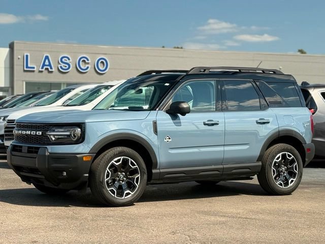 Certified 2025 Ford Bronco Sport Outer Banks w/ Outer Banks Tech Package+ AWD/4WD image 1