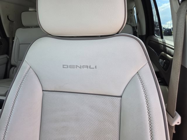 Used 2022 GMC Yukon Denali RWD image 17