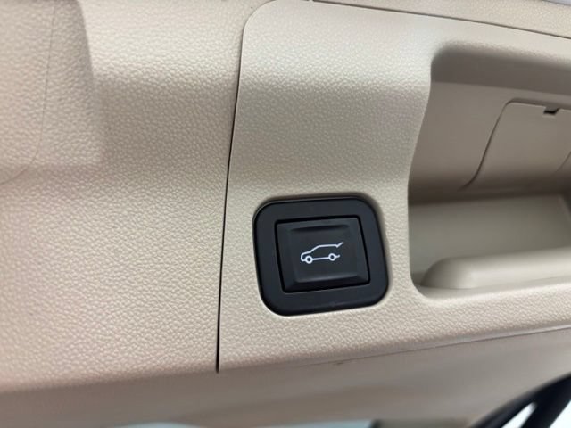 Used 2018 GMC Acadia Denali FWD image 11