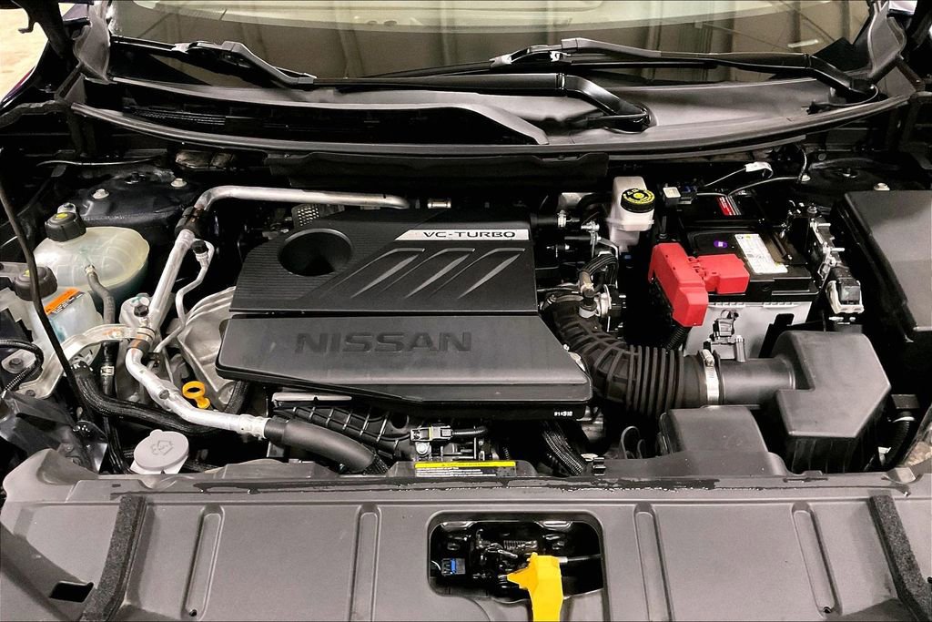 Used 2023 Nissan Rogue SL w/ SL Premium Package image 10