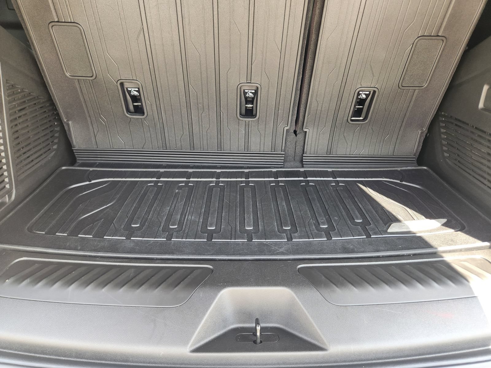 Certified 2026 GMC Yukon Elevation w/ LPO, Floor Liner Package RWD image 36