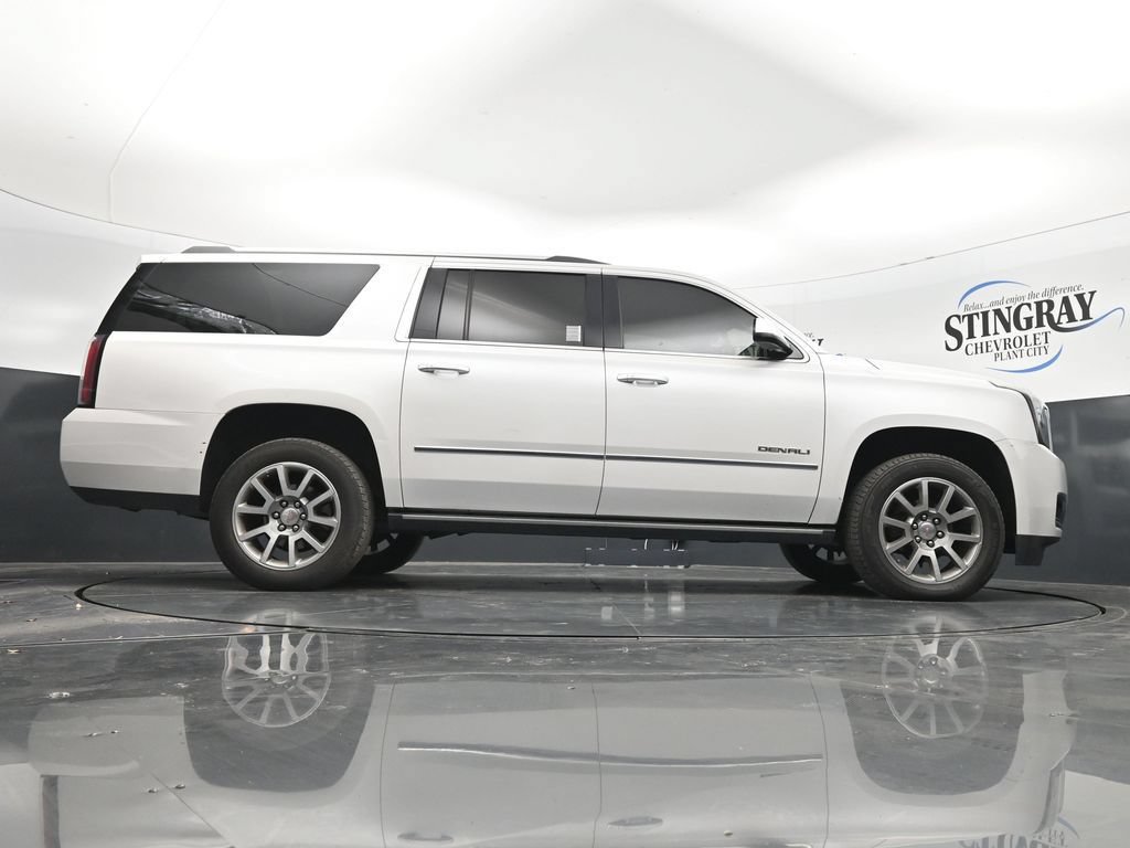 Used 2020 GMC Yukon XL Denali w/ Enhanced Security Package RWD image 33