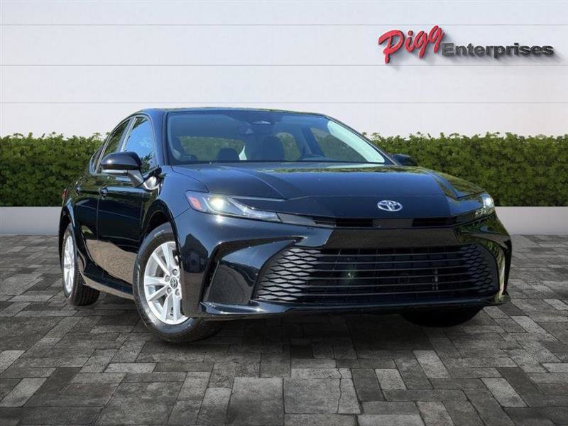 Used 2026 Toyota Camry LE FWD image 41