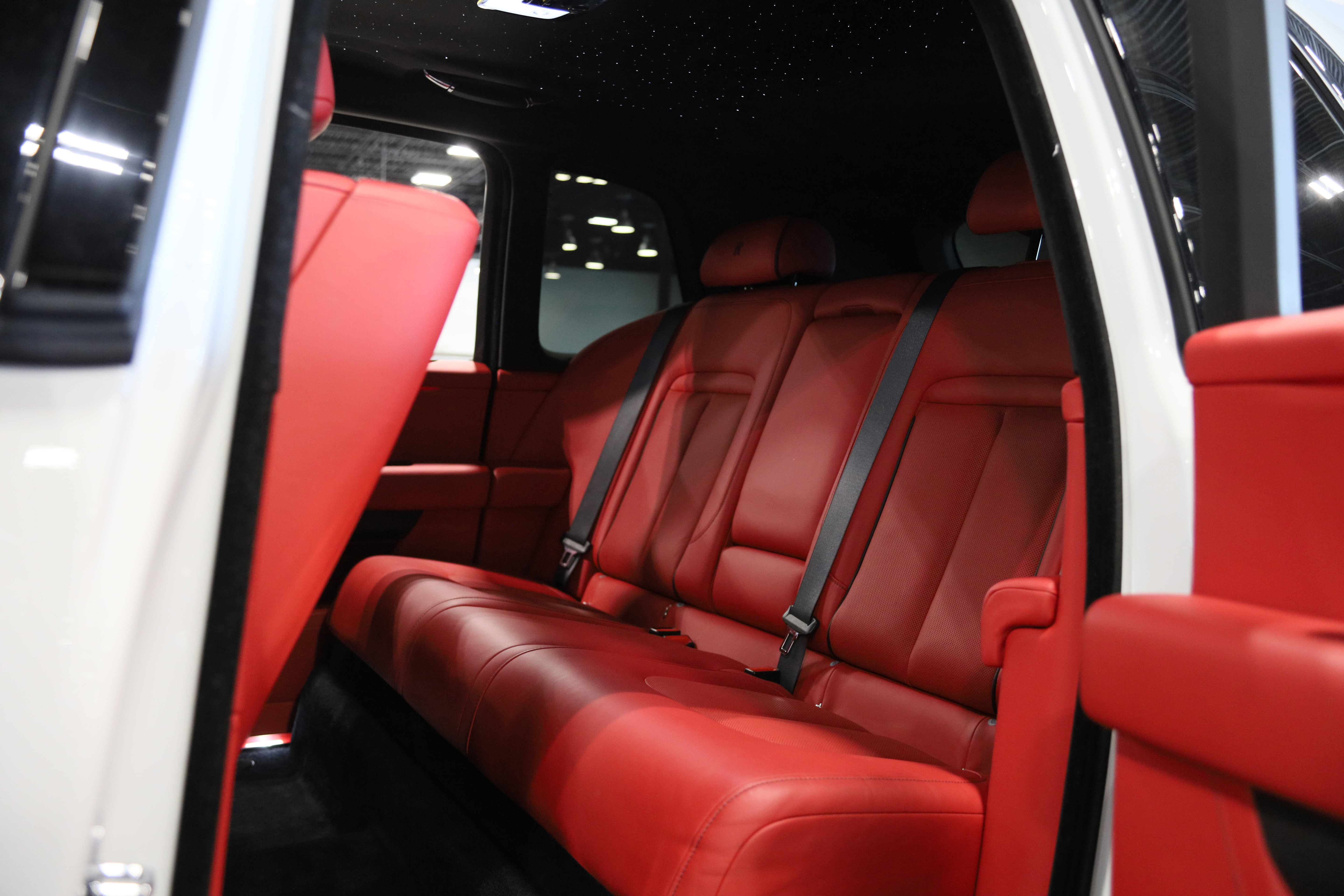Used 2023 Rolls-Royce Cullinan AWD/4WD image 40