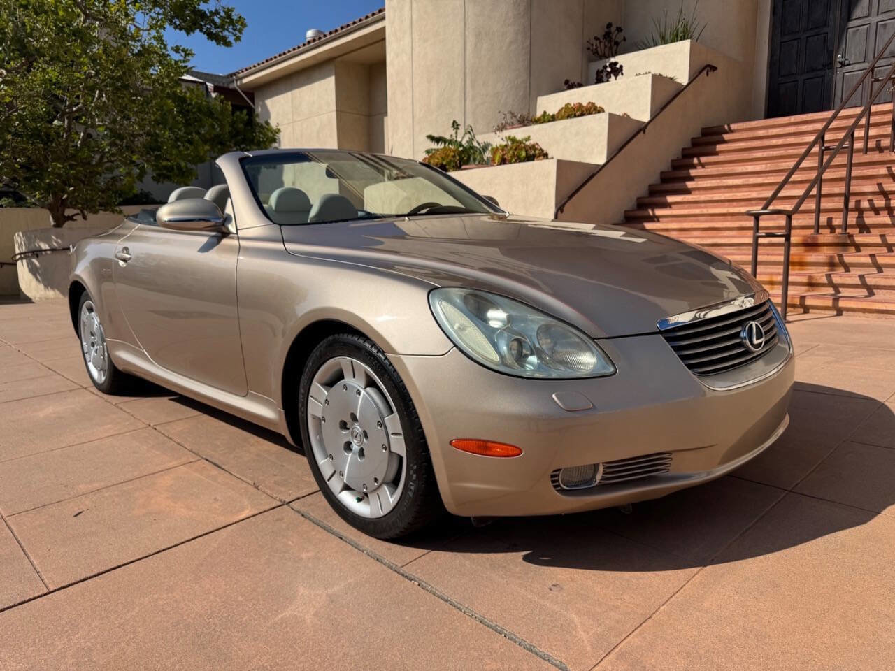Used 2003 Lexus SC 430 Convertible RWD image 1