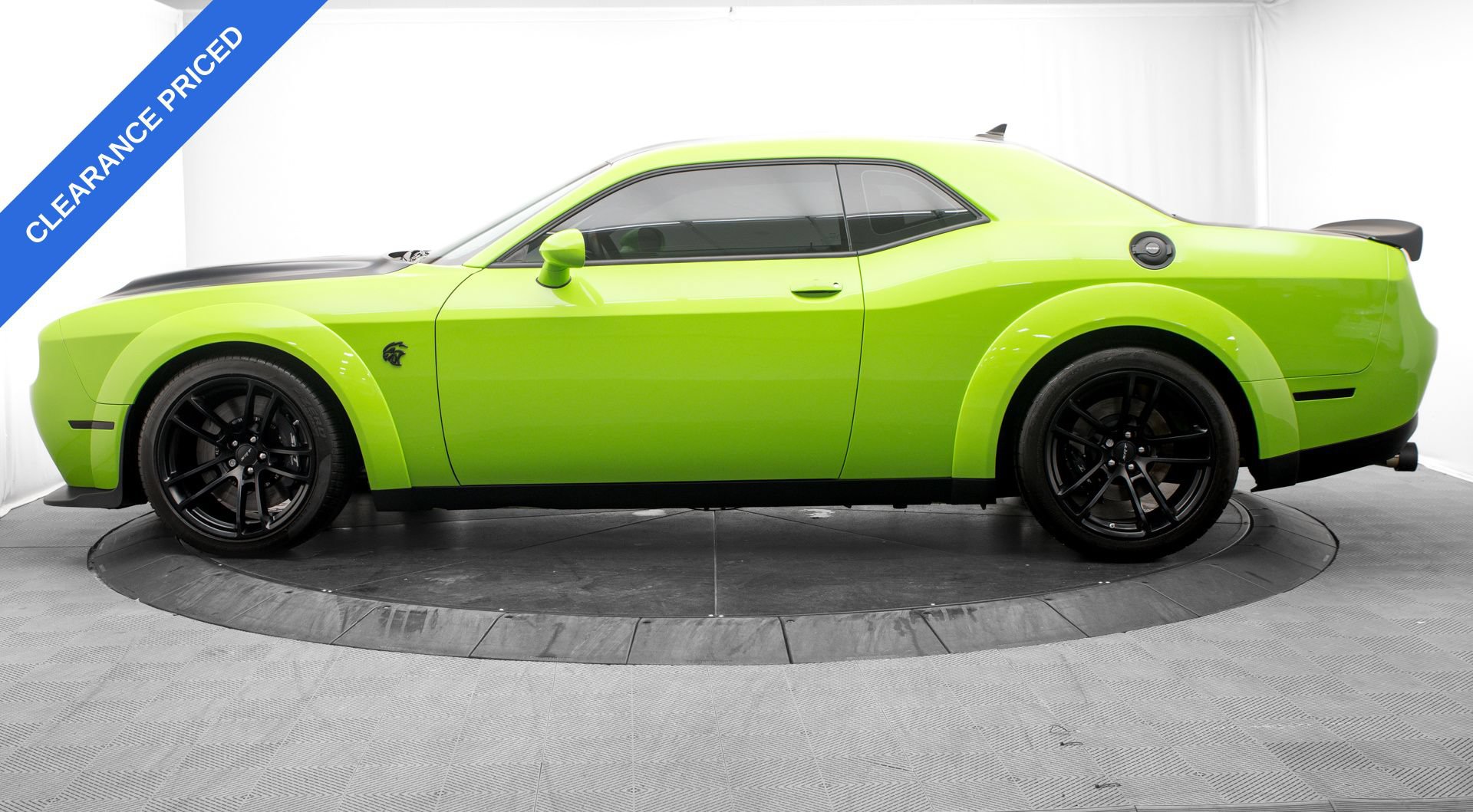 Used 2023 Dodge Challenger SRT Hellcat RWD image 6