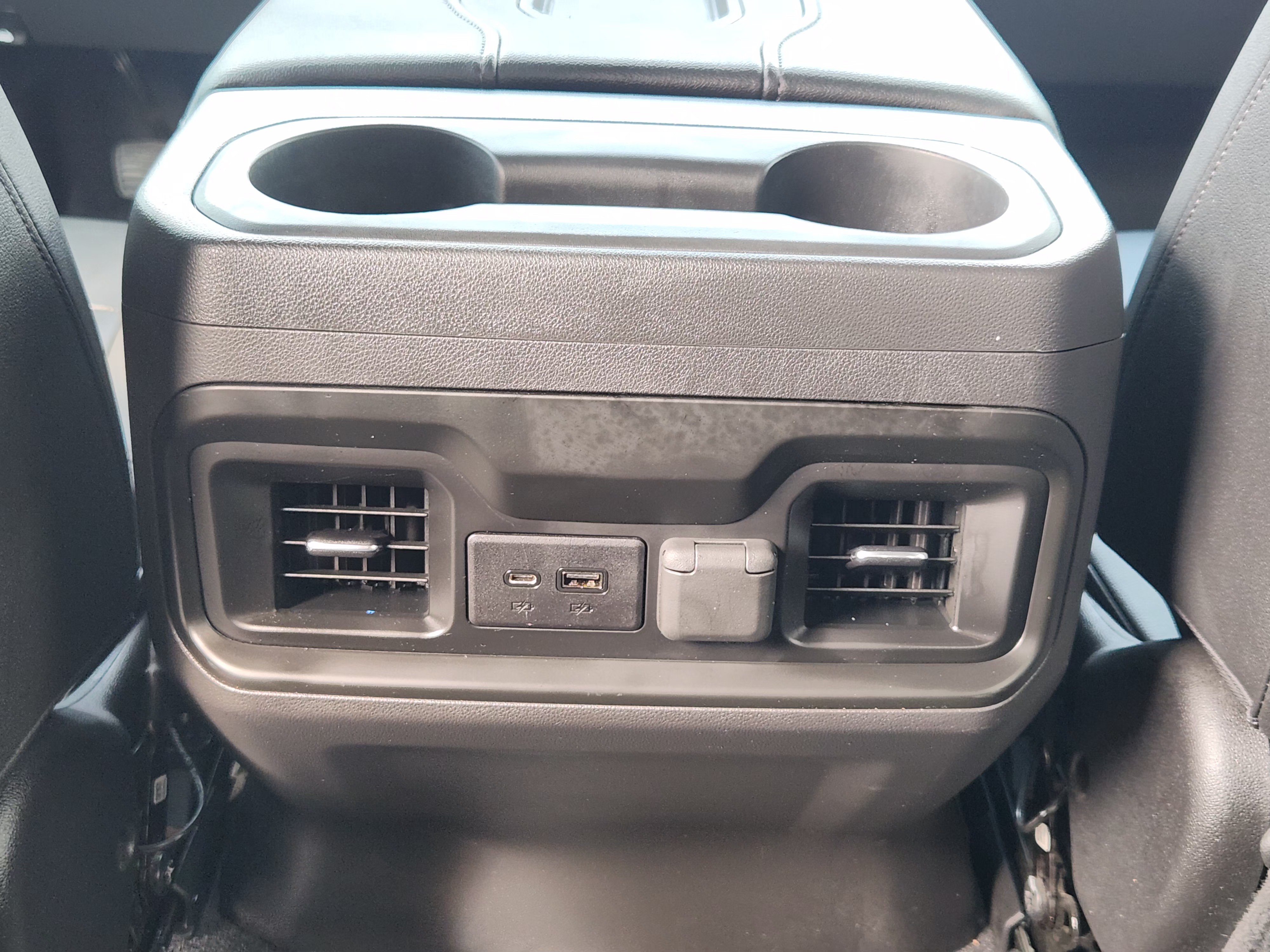Used 2020 Chevrolet Silverado 1500 RST AWD/4WD image 31