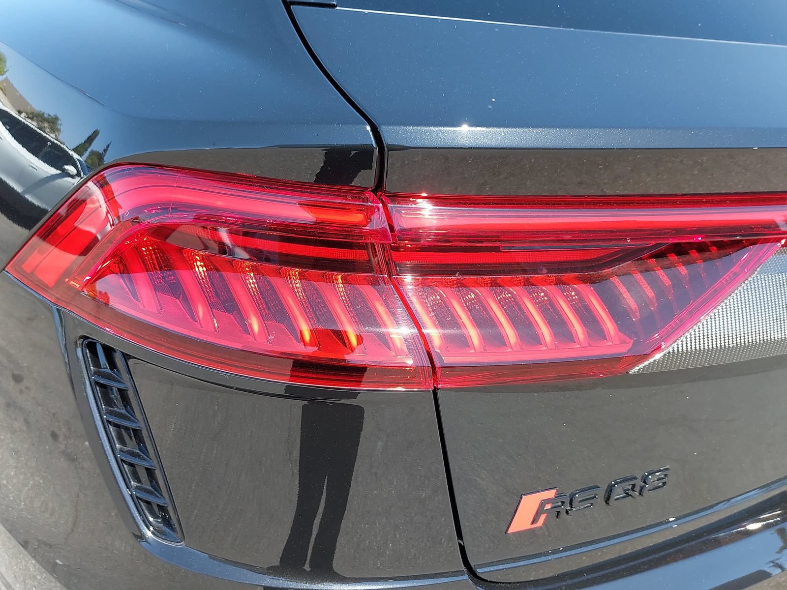 Used 2022 Audi RS Q8 AWD/4WD image 38