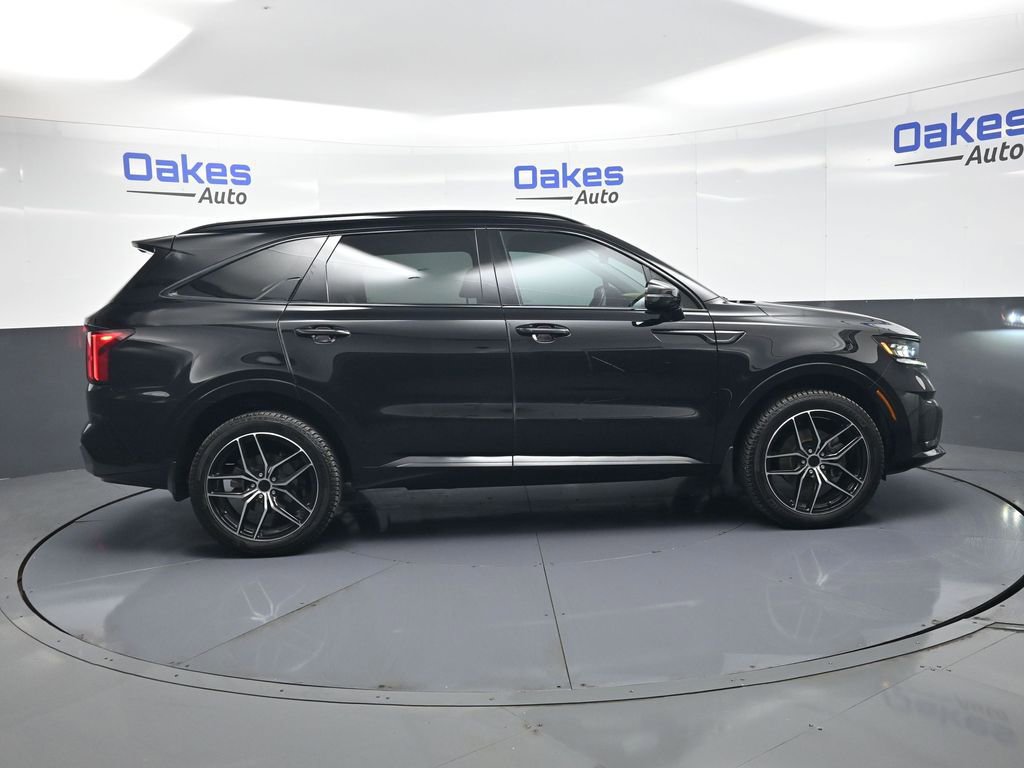 Certified 2022 Kia Sorento SX AWD/4WD image 9