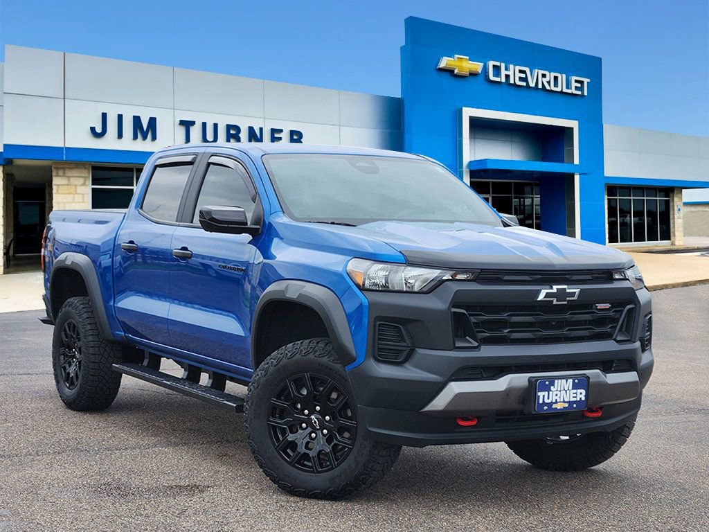 Certified 2023 Chevrolet Colorado Trail Boss w/ Technology Package AWD/4WD image 1