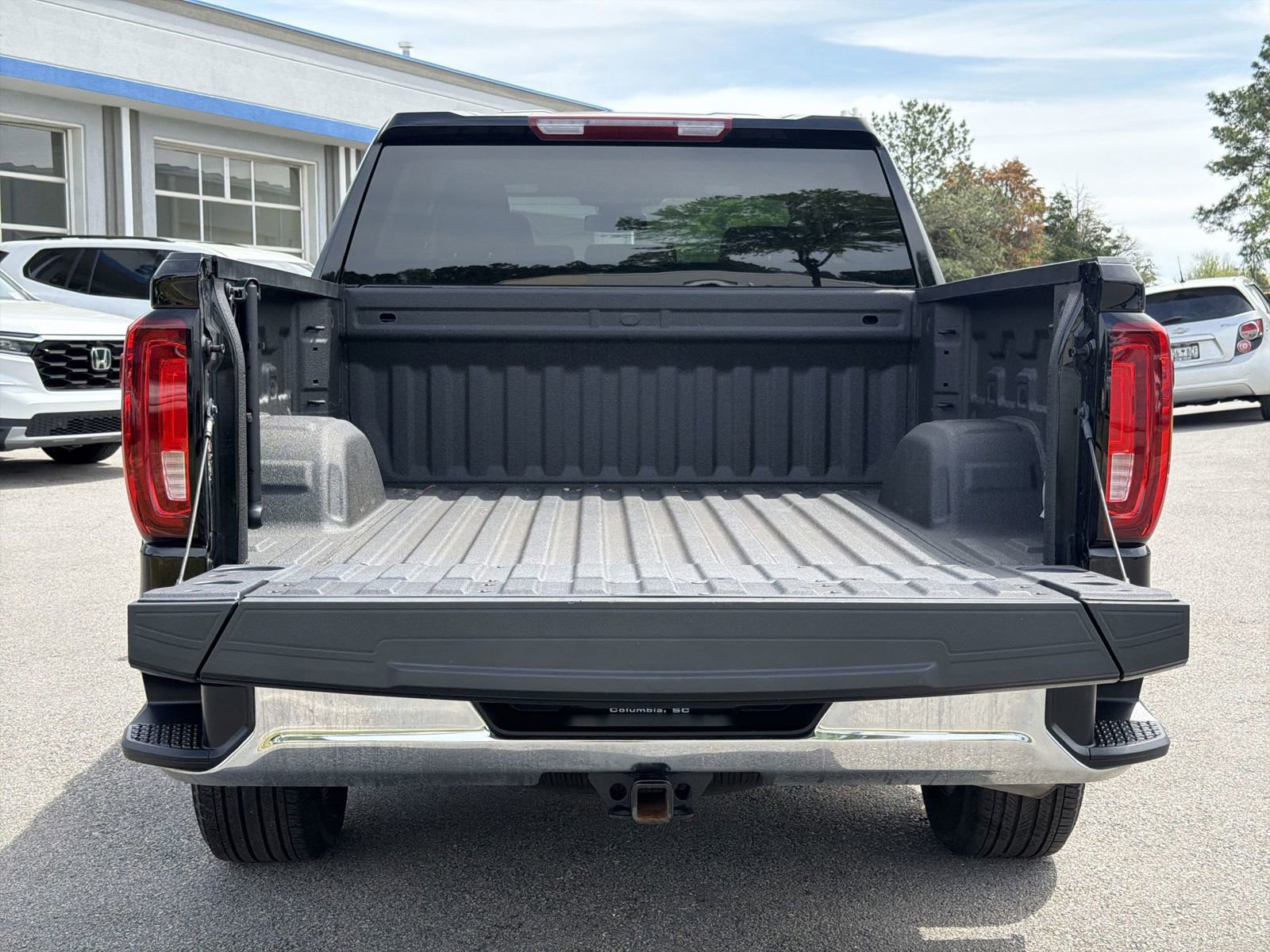 Used 2024 GMC Sierra 1500 SLT AWD/4WD image 31