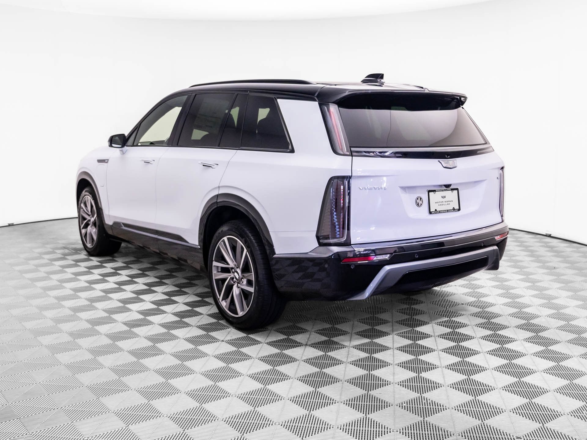 New 2027 Cadillac Vistiq Luxury w/ LPO, Floor Liner Package AWD/4WD image 3